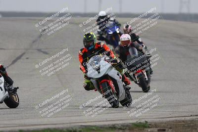 media/Nov-29-2025-TrackDaz (Sat) [[10ae2d9bce]]/B Group/Session 3 (Outside Grapevine)/